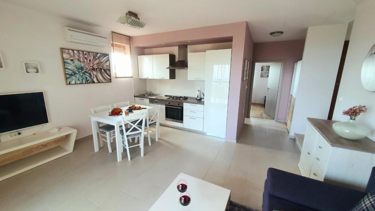 Apartamento Casa Grande - Violette, Silver And Golden With Park And Sea View
