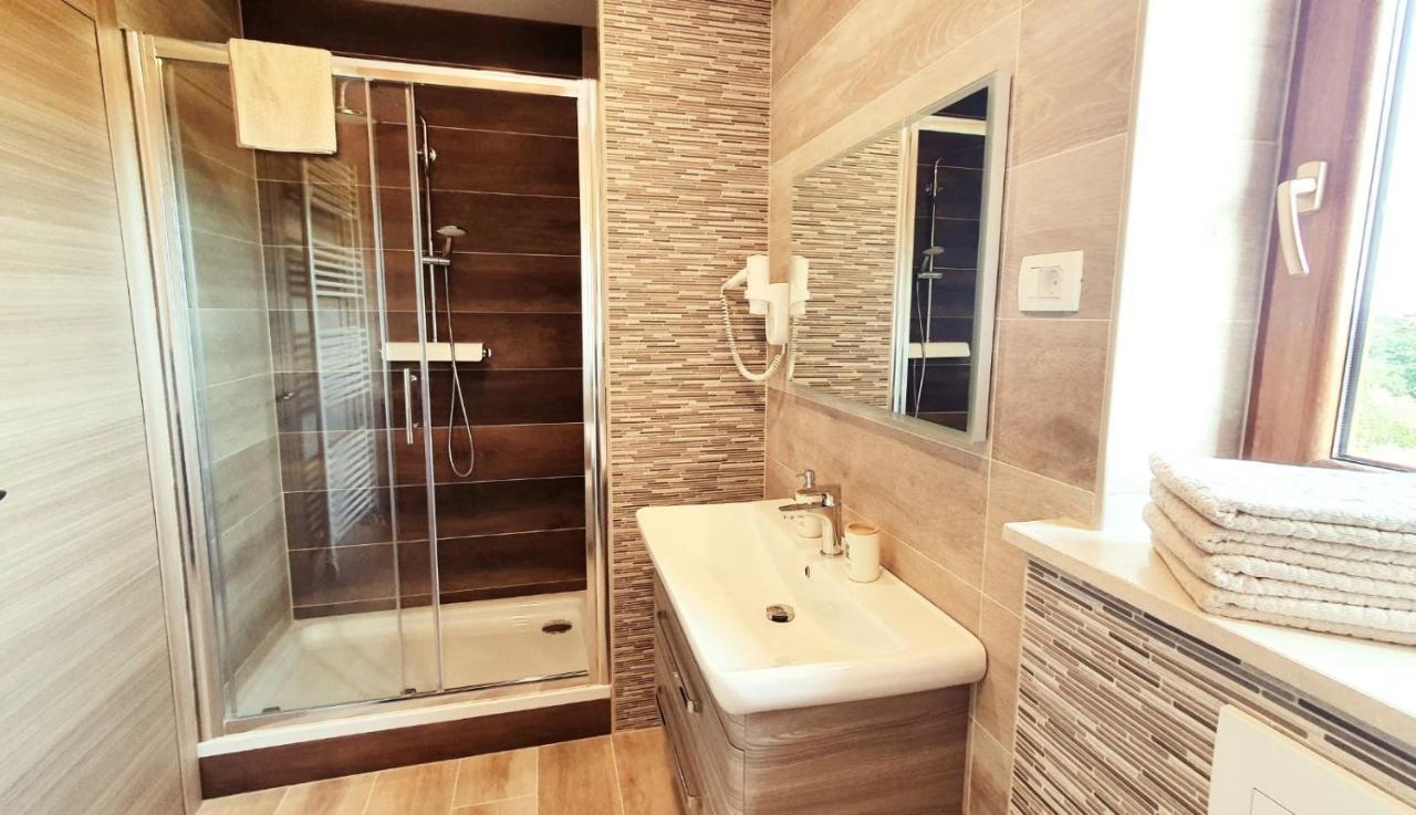 Casa Grande - Violette, Silver And Golden With Park And Sea View Labin (Istria)