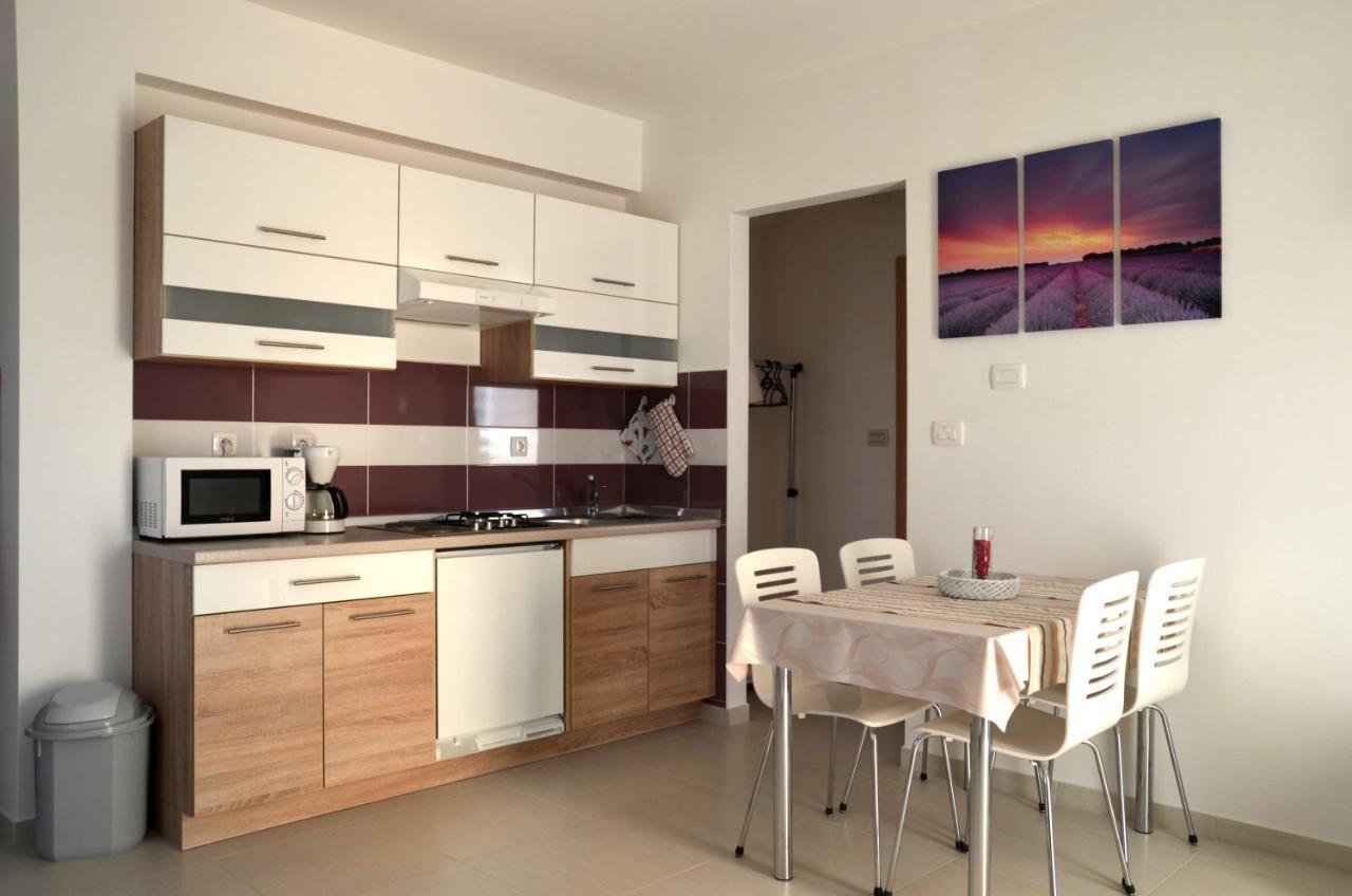 Casa Grande - Violette, Silver And Golden With Park And Sea View